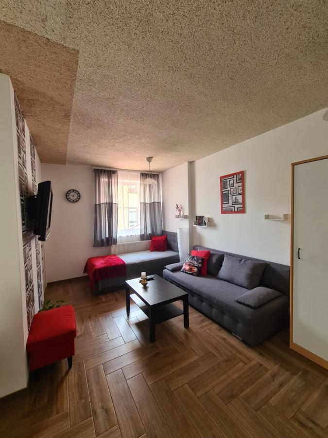 Apartamenty Katarina 下乌斯奇基 外观 照片